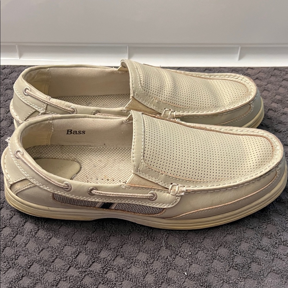 Bass Men's Beige Boat Shoes